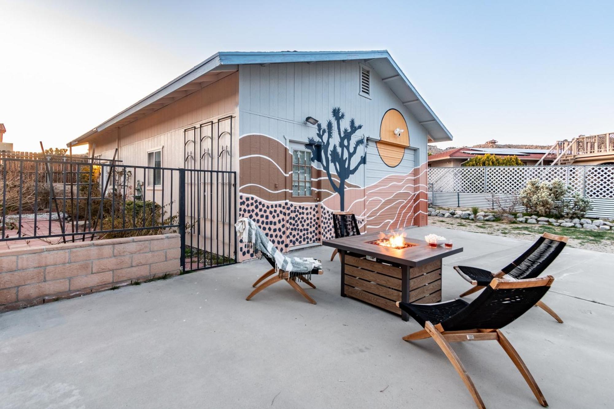 Archie By Avantstay Desert Retreat W Courtyard Edge Of Joshua Tree Yucca Valley Extérieur photo