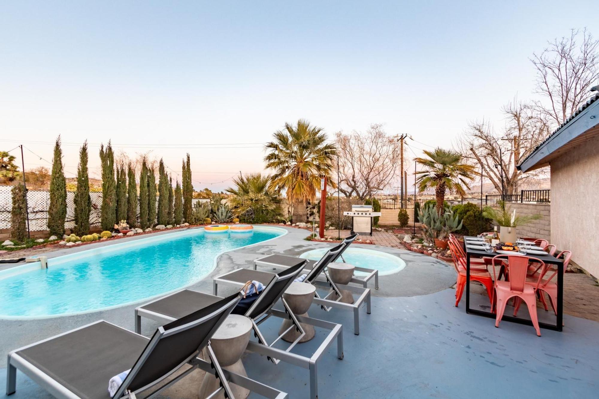 Archie By Avantstay Desert Retreat W Courtyard Edge Of Joshua Tree Yucca Valley Extérieur photo
